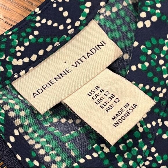 Adrienne Vittadini Geometric Patterned short sleeve Dress - size 8 - Picture 8 of 12